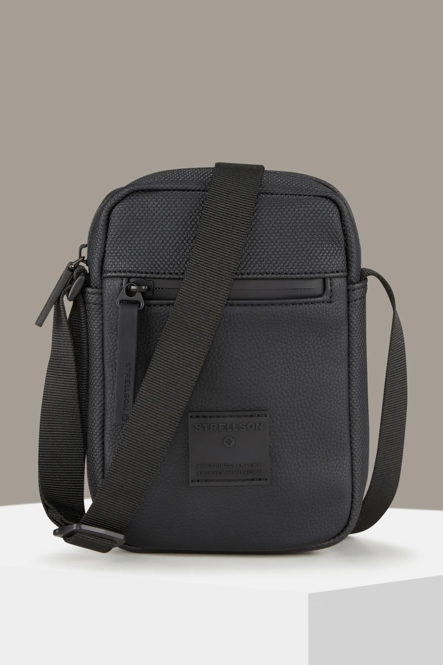 Strellson Schultertasche Westferry Clint,
